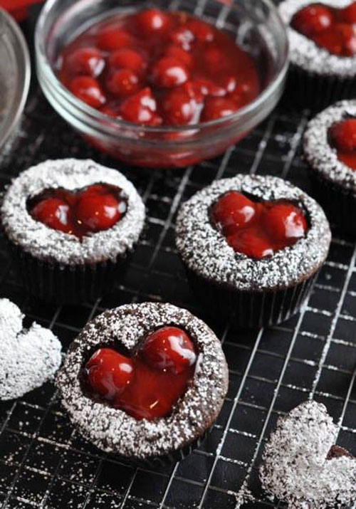 35+ Valentine's Day Cupcake Ideas - Cherry Cordial Cupcakes