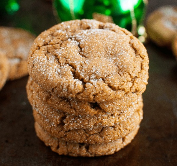 Best Chewy Molasses Cookies