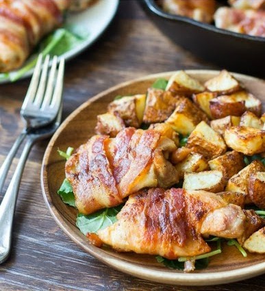 Crispy One-Pan Paleo Bacon Wrapped Chicken (Whole30)