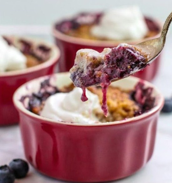 Easy Keto Mixed Berry Crumble Pots (Keto + Low Carb + Gluten Free)