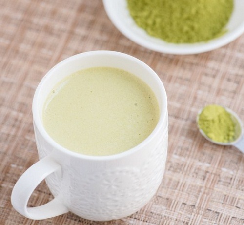 Easy Matcha Green Tea Latte