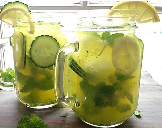 Healthy Cucumber Lemonade