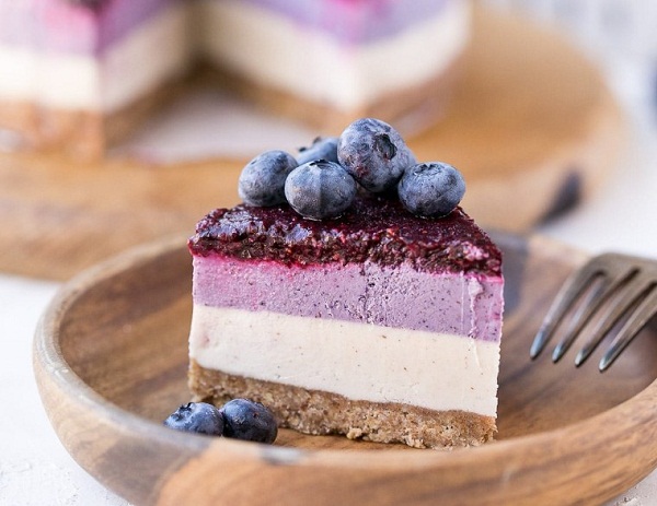 No-Bake Layered Blueberry Cheesecake