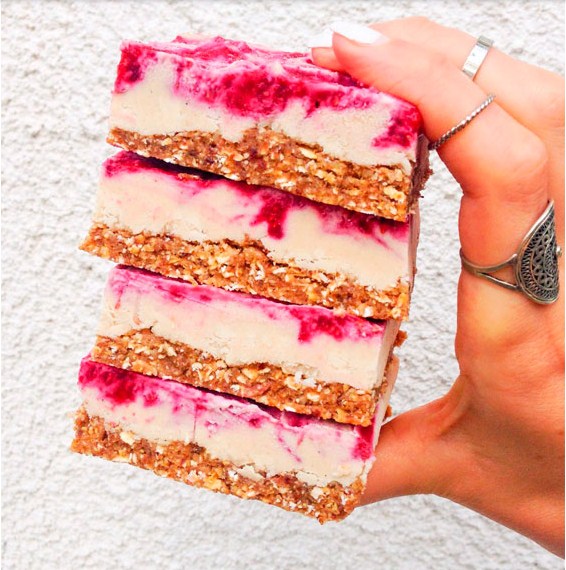  Vegan Raspberry Cheesecake Bars