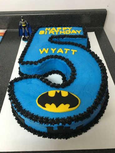 Batman Birthday Cake
 25 best ideas about Batman Cakes on Pinterest