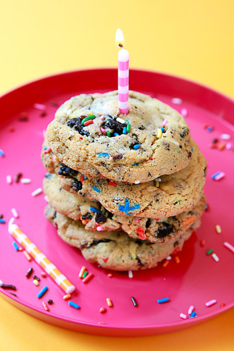 Birthday Cake Cookies
 Must Try Recipe Birthday Cake Oreo Cookies