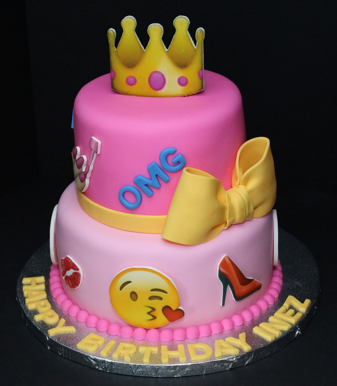 Birthday Cake Emoji
 Emojis Cake by Cecy Huezo and Marina Lamb
