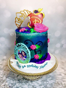 Descendants Birthday Cake
 Best 25 Descendants cake ideas on Pinterest