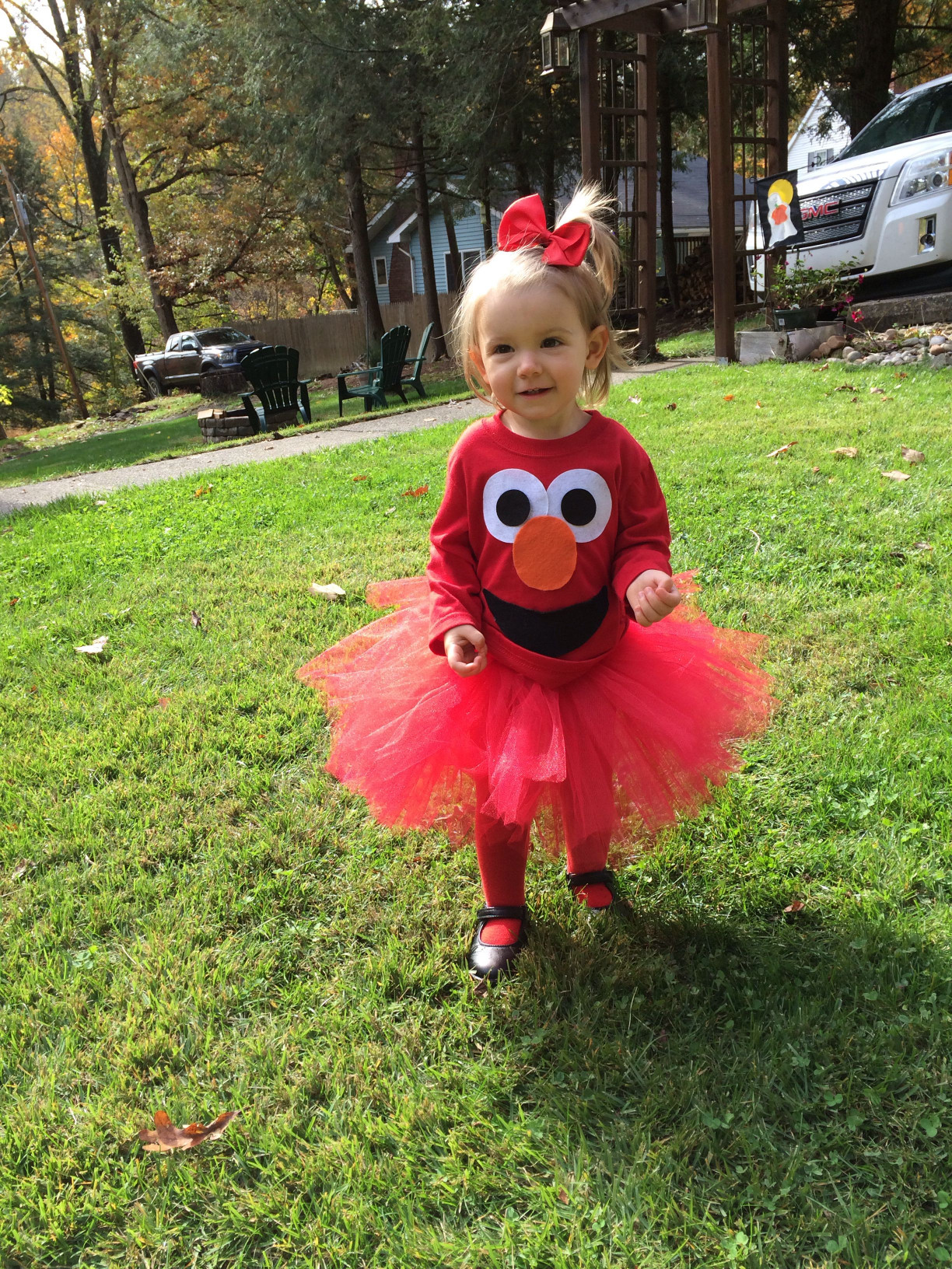 DIY Costume For Kids
 DIY Elmo Halloween costume Hively Girls