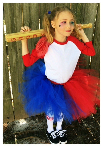 DIY Harley Quinn Costume For Kids
 Best 25 Harley quinn kids costume diy ideas on Pinterest
