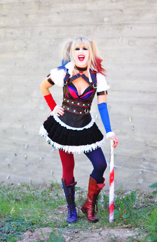 DIY Harley Quinn Costume For Kids
 Harley Quinn Arkham Knight Costume DIY Harness Tutorial