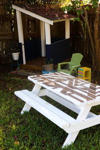 DIY Kids Picnic Table
 DIY Kids Picnic Table With a Geometric Painted Top Love