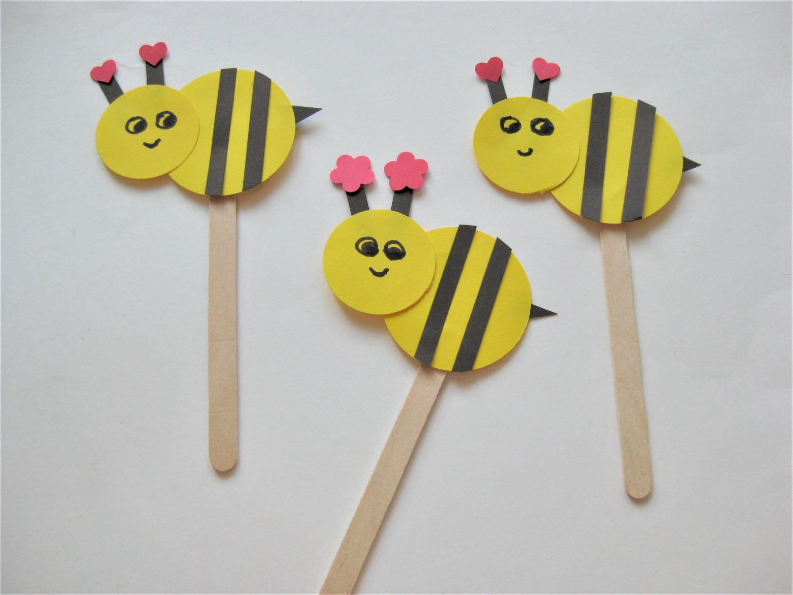 Easy Arts And Crafts For Kids
 Bee Craft for Kids