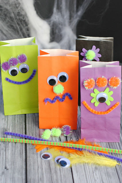 Easy Craft Ideas For Kids At School
 Easy & Fun Halloween School Party Ideas – Fun Squared