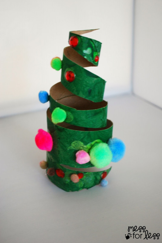 Easy Kids Crafts
 Christmas Crafts for Kids Cardboard Tube Christmas Tree