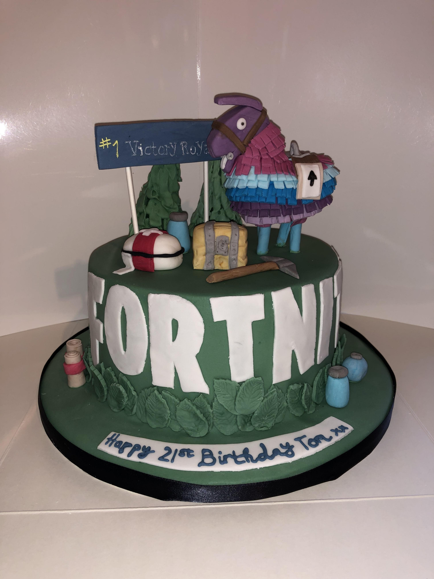 Fortnite Birthday Cake
 My Fortnite Birthday Cake 🎂 FortNiteBR