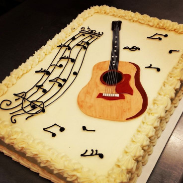 Guitar Birthday Cake
 Best 20 Guitar birthday cakes ideas on Pinterest