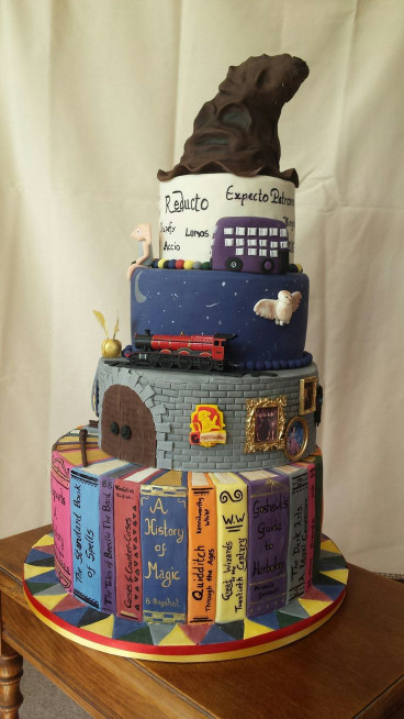Harry Potter Birthday Cake
 899 best Harry Potter Cakes images on Pinterest