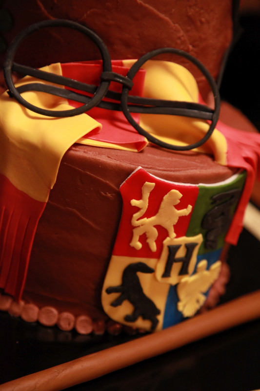 Harry Potter Birthday Cake
 the cake box girls February 2012