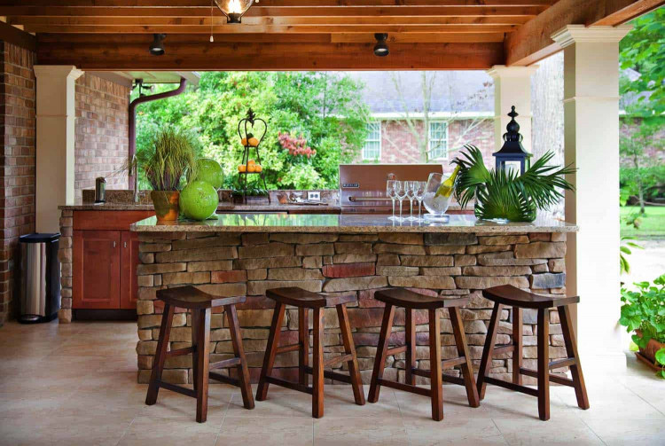 Outdoor Kitchen Design
 20 Spectacular outdoor kitchens with bars for entertaining