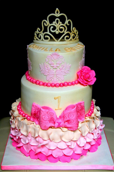 Princess Birthday Cake
 Amazing 1st birthday princess cake