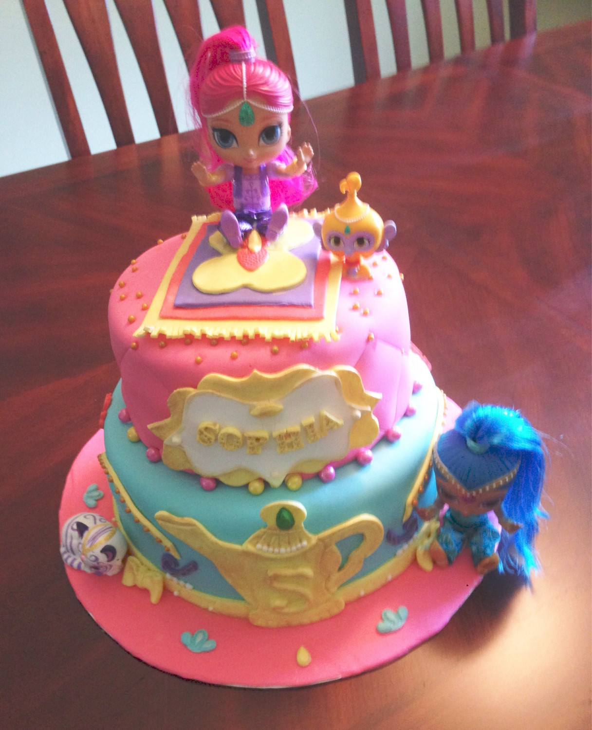 Shimmer And Shine Birthday Cake
 Shimmer and Shine cake topper