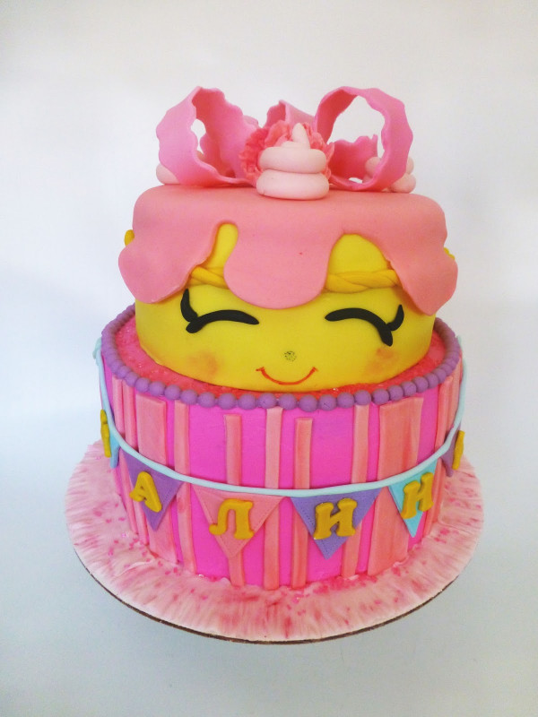 Shopkins Birthday Cake
 CakeSophia Shopkins cake