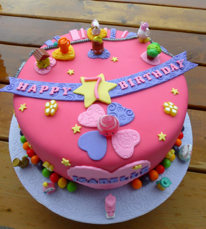 Shopkins Birthday Cake
 CakeSophia Shopkins cake