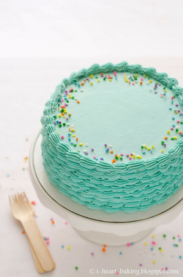 Simple Birthday Cake
 simple pretty cake Awesome Cakes in 2019