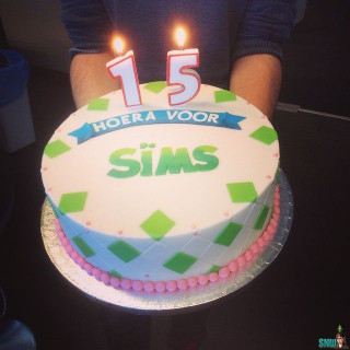 Sims 4 Birthday Cake
 The Sims 4 Get to Work Hands on Preview