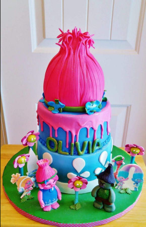 Trolls Birthday Cake
 Poppy Troll by Enza Sweet E