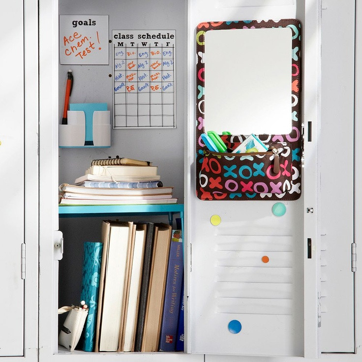 Locker Organizer Tips
 Organized locker